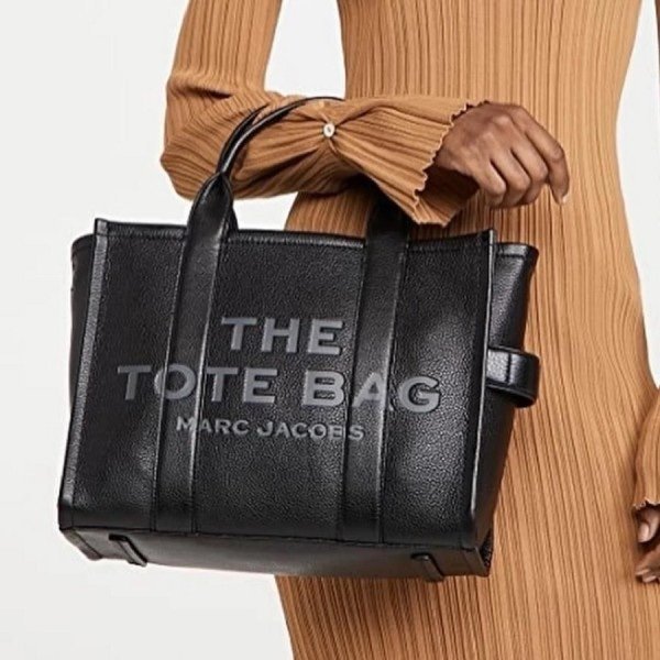 Marc Jacobs Medium The Tote Bag With OG Box & Dust Bag & Shoulder Strap (Black - 459)
