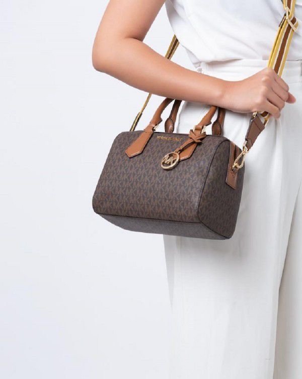 Michael Kors Boston Brown With Dust Bag (71012 Coffee Brown) - Image 2