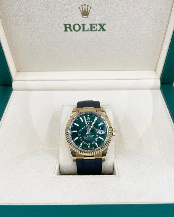 Rolex Sky Dweller Gold Green Dial Oyster Flex (2026) Automatic Premium Watch - Image 4