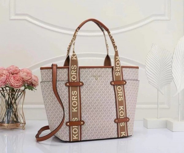 Michael Kors MK Maeve Tote Bag With Dust Bag & Sling Belt (White - 184) - Image 5
