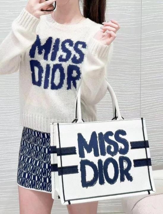 Miss Dior Book Tote With OG Box & Dust Bag & Scarf (White-1028)(BSB) - Image 3
