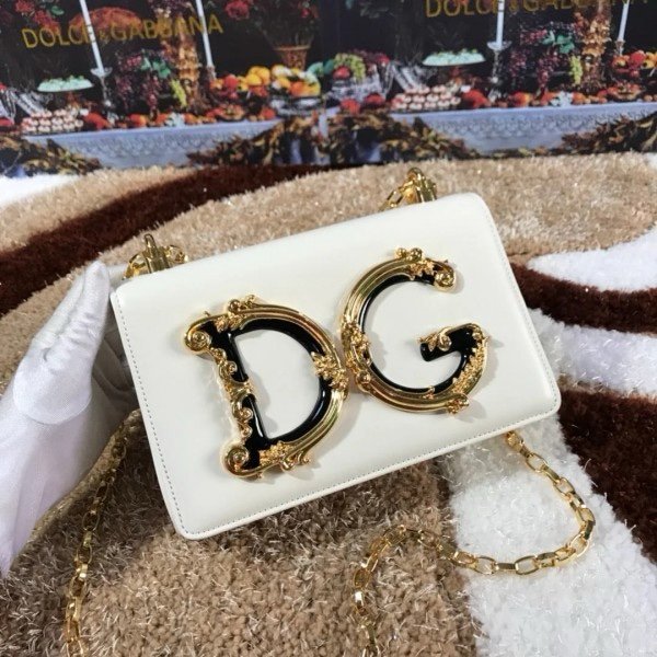 Dolce & Gabbana D&G Nappa Leather Shoulder Bag WIth OG Box &
Dust Bag (White-989)(BSB) - Image 3