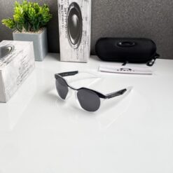 OAKLEY 🔥