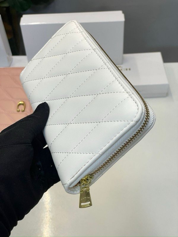 Coach Accordion Pillow Zipper Wallet With OG Box Dust Bag (White-854)(BSB) - Image 2