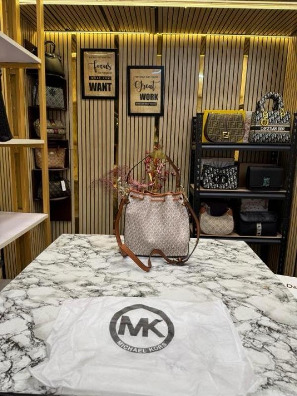 Michael Kors Maeve Medium Bucket Bag With Dust Bag Beige Brown 100829(LB) - Image 5
