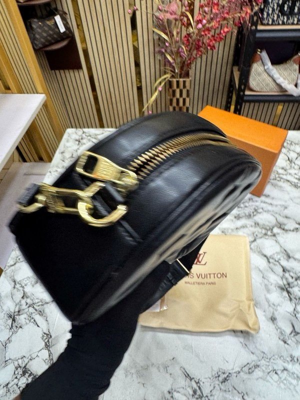 LOUIS VUITTON PILLOW HANDBAG WITH OG BOX AND DUST BAG AND BILL (BLACK)(MT) - Image 5
