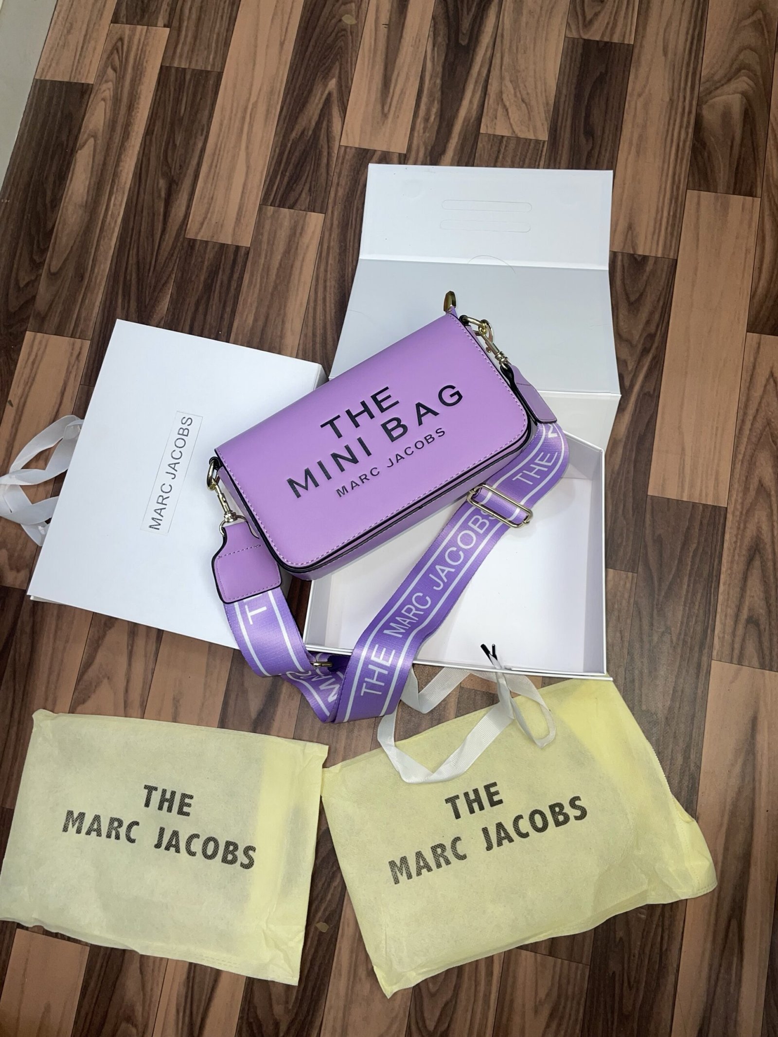 Marc jacobs The mini bag With dust bag and folding box 306(BR) - Image 2