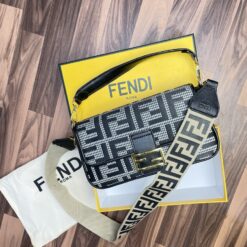 Alternative view of Fendi Baguette Chain Midi with og box 294(BR)