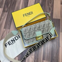 Alternative view of Fendi Baguette chain midi with og box 293(BR)