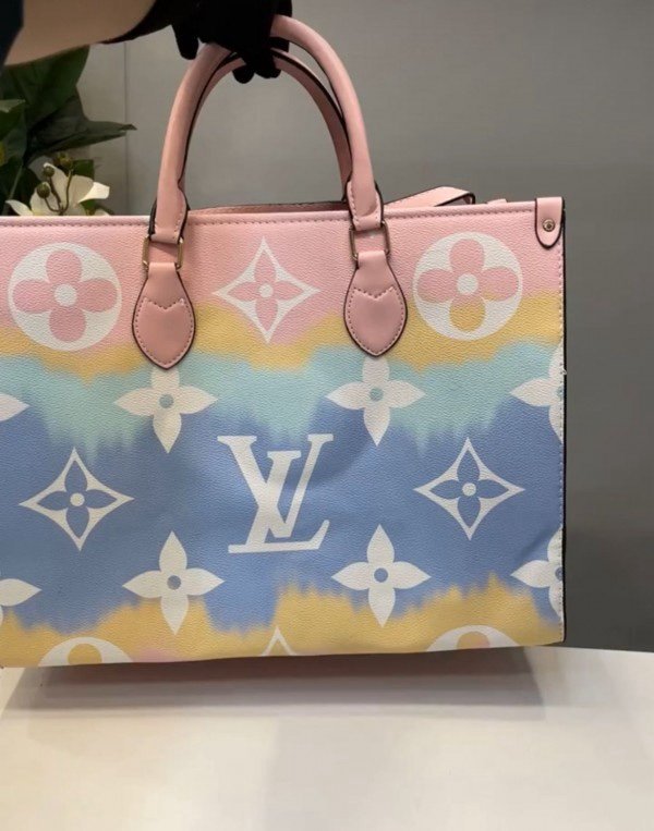 Lous vuitton onthego with dust cover(BH) - Image 4