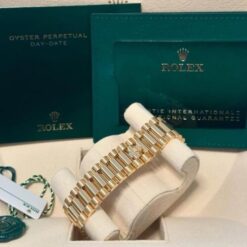 Alternative view of Rolex Day-Date Gold President Strap Green Dial Roman Number Automatic Watch