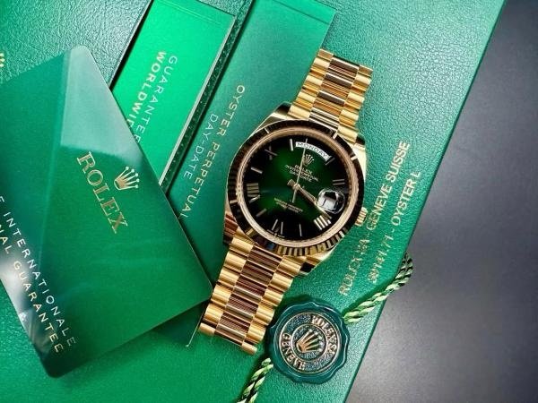 Rolex Day-Date Gold President Strap Green Dial Roman Number Automatic Watch - Image 7