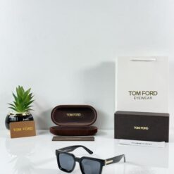 TOM FORD FULL BLACK 2098
